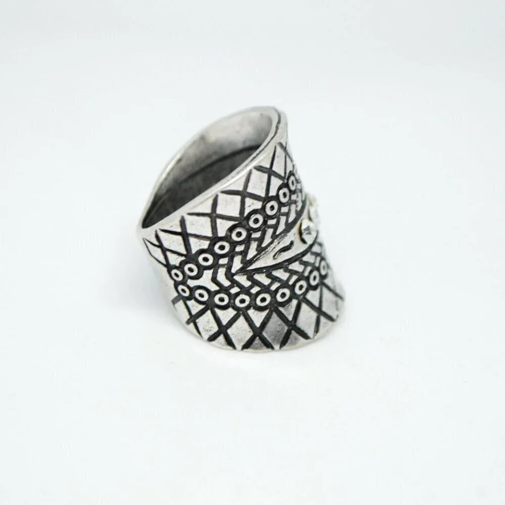 Clear Rhinestone Silver Tone Embossed Full Knuckle
